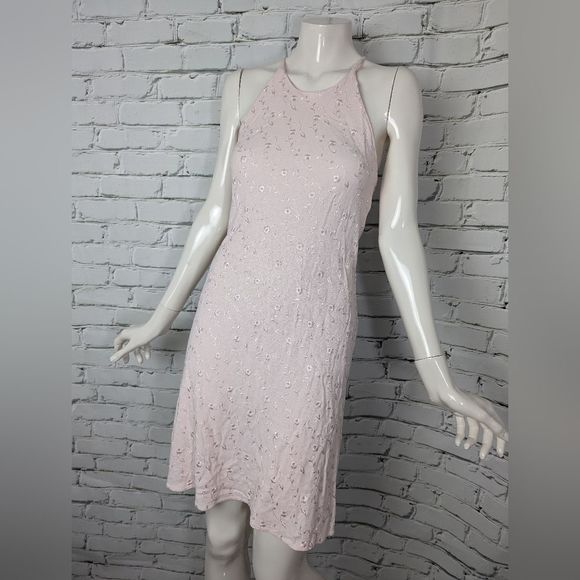 Vintage 90's pink eyelet mini dress with spaghetti straps - Picture 2 of 8